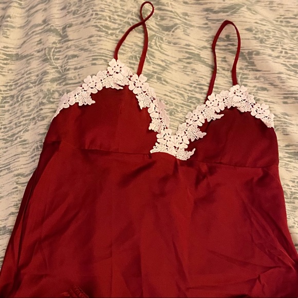 Red silky pajama set - Picture 3 of 5